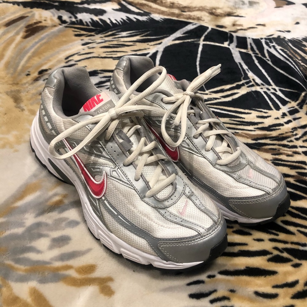 Running shoes